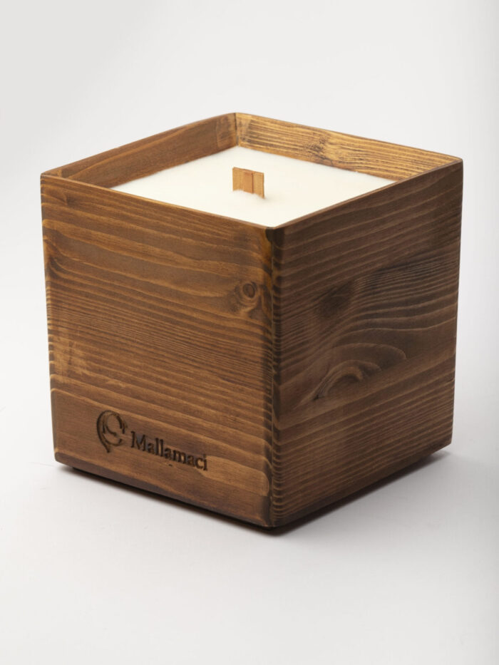 SAFFRON WOODEN CANDLE - immagine 2